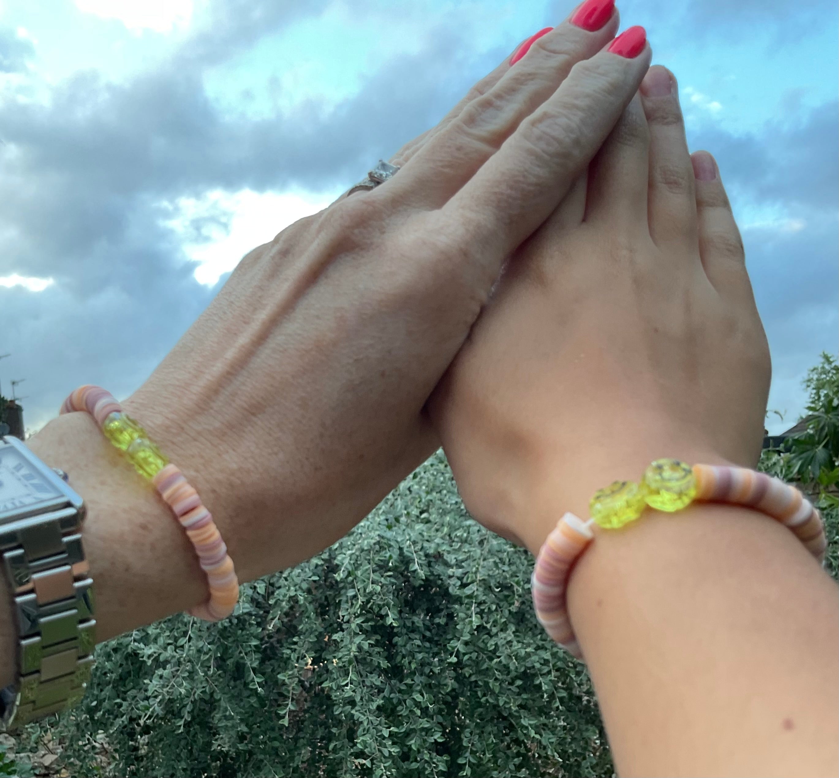 Creamsicicle Bracelet🤍💛